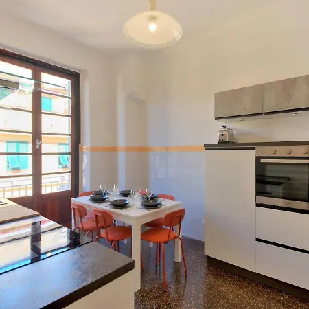 Delia Flexyrent ג'נובה