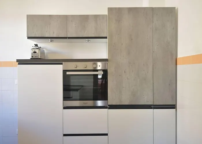 Delia Flexyrent * Genoa